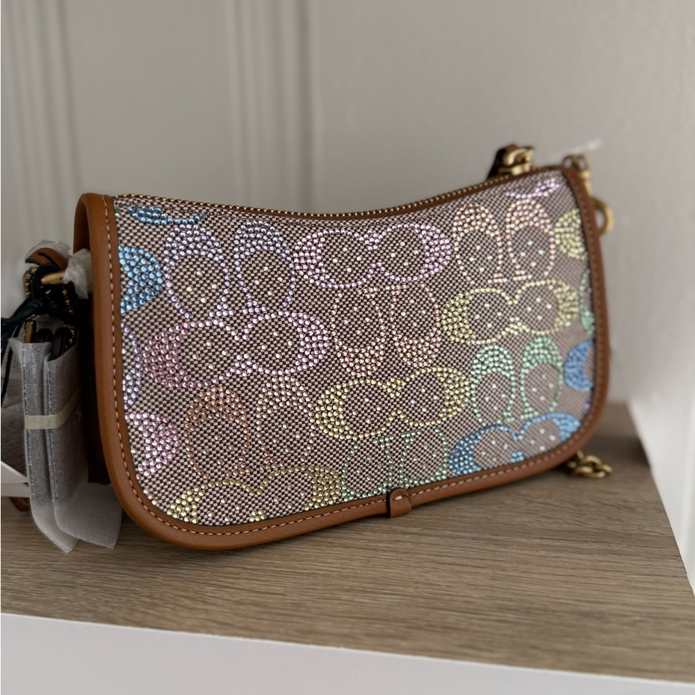 Coach Swinger Bag 20 With Chain In Crystal Signature Jacquard NWT!